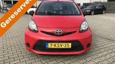 Rood Gebruikt 2013 Toyota Aygo Comfort Hatchback | € 3.950 (Eerlijke prijs)