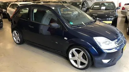 Blauw (metallic) Occasion 2005 Ford Fiesta Hatchback | € 1.749 (Eerlijke prijs)