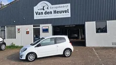 Wit Gebruikt 2010 Renault Twingo Dynamique Hatchback | € 2.850 (Eerlijke prijs)