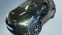 Zwart Gebruikt 2020 Toyota Yaris Edition Hatchback | € 18.950 (Eerlijke prijs)