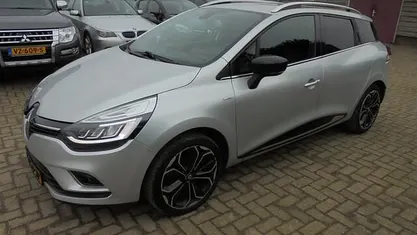Occasion Renault Clio GrandTour Bose Edition 90 PK (66 kW) 2017 Zilver Stationwagen