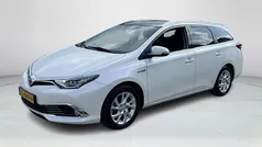Wit Gebruikt 2018 Toyota Auris Touring Sports Executive Stationwagen | € 17.900 (Eerlijke prijs)