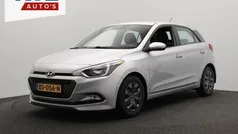 Grijs Gebruikt 2018 Hyundai i20 Hatchback | € 12.400 (Eerlijke prijs)