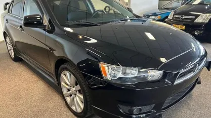 Zwart Gebruikt 2008 Mitsubishi Lancer Intense Sedan | € 4.900 (Eerlijke prijs)