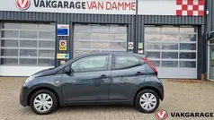 Grijs Gebruikt 2020 Toyota Aygo Hatchback | € 9.650 (Eerlijke prijs)
