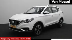 Wit Gebruikt 2020 MG ZS Luxury Sedan | € 13.777 (Eerlijke prijs)