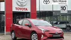 Rood Gebruikt 2016 Toyota Prius Hatchback | € 16.800 (Eerlijke prijs)