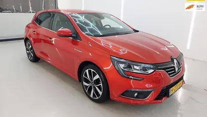 Occasion 2020 Renault Mégane IV Bose Edition Hatchback | € 17.999 (Eerlijke prijs)