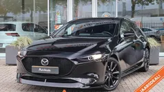 Zwart Gebruikt 2022 Mazda 3 Sportive Hatchback | € 24.900 (Eerlijke prijs)