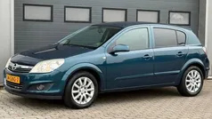 Groen Gebruikt 2008 Opel Astra Hatchback | € 2.445 (Eerlijke prijs)