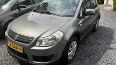 Grijs, metallic lak Gebruikt 2008 Suzuki SX4 Comfort MPV | € 2.999 (Eerlijke prijs)