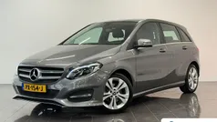 Gebruikt 2017 Mercedes B180 Ambition MPV | € 16.990 (Eerlijke prijs)