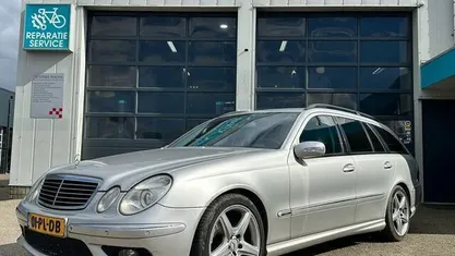 Grijs Gebruikt 2004 Mercedes E320 Avantgarde Stationwagen | € 4.950 (Eerlijke prijs)
