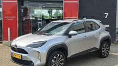 Grijs Gebruikt 2024 Toyota Yaris Cross Edition SUV | € 29.400 (Eerlijke prijs)