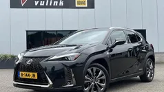 Zwart Gebruikt 2020 Lexus UX 250h Sport Line SUV | € 32.440 (Eerlijke prijs)