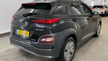 Occasion 2020 Hyundai Kona Premium SUV | € 18.750 (Eerlijke prijs)