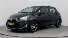 Zwart Gebruikt 2018 Toyota Yaris Hatchback | € 14.950 (Eerlijke prijs)