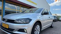 Grijs, metallic lak Gebruikt 2018 VW Polo Trendline Hatchback | € 9.499 (Eerlijke prijs)