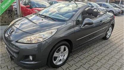 Grijs Gebruikt 2013 Peugeot 207 CC Cabriolet | € 6.950 (Eerlijke prijs)