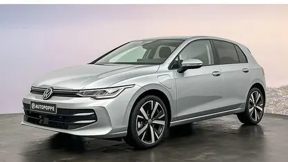 Occasion 2026 VW Golf VIII Edition Hatchback | € 42.527 (Eerlijke prijs)