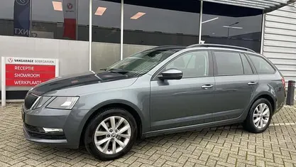 Occasion 2019 Skoda Octavia Business Line Stationwagen | € 14.450 (Eerlijke prijs)
