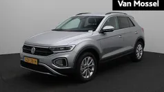 Gebruikt 2025 VW T-Roc Edition SUV | € 28.900 (Eerlijke prijs)