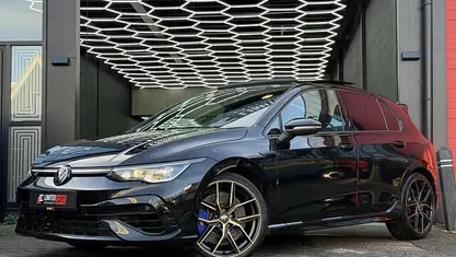 Overige Gebruikt 2023 VW Golf VIII R Hatchback | € 47.500 (Eerlijke prijs)