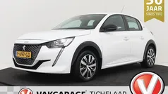 Gebruikt 2022 Peugeot e-208 Active Hatchback | € 14.299 (Super prijs)