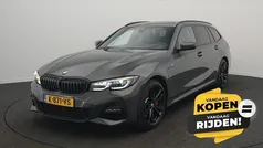 Grijs Gebruikt 2021 BMW 330 Executive Stationwagen | € 31.750 (Eerlijke prijs)