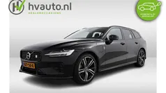 Zwart Gebruikt 2021 Volvo V60 R-Design Stationwagen | € 37.745 (Eerlijke prijs)