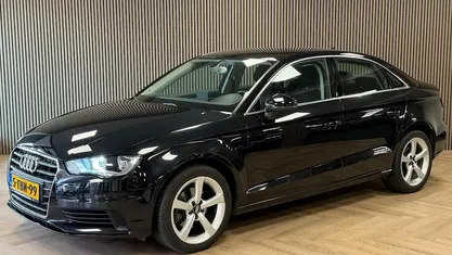 Zwart Gebruikt 2014 Audi A3 Attraction Sedan | € 10.495 (Eerlijke prijs)