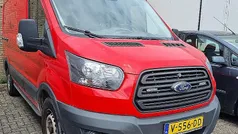Rood Gebruikt 2017 Ford Transit Van | € 15.000 (Eerlijke prijs)