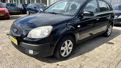 Zwart Gebruikt 2009 Kia Rio Hatchback | € 1.499 (Super prijs)