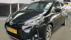 Zwart Gebruikt 2019 Toyota Yaris Hatchback | € 16.450 (Eerlijke prijs)