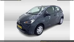Grijs Gebruikt 2020 Toyota Aygo Hatchback | € 9.740 (Goede deal)