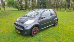 Grijs Gebruikt 2011 Peugeot 107 Sportium Hatchback | € 2.990 (Eerlijke prijs)