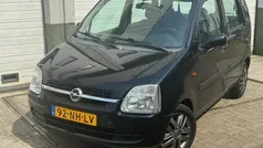 Zwart Gebruikt 2003 Opel Agila Color Edition Hatchback | € 900 (Eerlijke prijs)