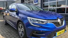 Blauw Gebruikt 2021 Renault Mégane IV Bose Edition Hatchback | € 19.950 (Eerlijke prijs)