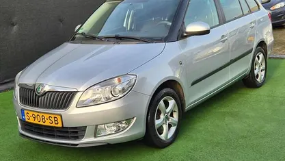 Occasion 2011 Skoda Fabia Elegance Stationwagen | € 7.440 (Eerlijke prijs)