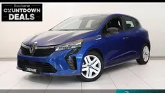 Gebruikt 2023 Renault Clio V Evolution Hatchback | € 22.195 (Eerlijke prijs)