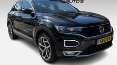 Zwart Gebruikt 2018 VW T-Roc Sport SUV | € 22.145 (Eerlijke prijs)