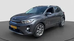 Grijs, metallic lak Gebruikt 2019 Kia Stonic SUV | € 15.395 (Eerlijke prijs)
