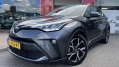 Gebruikt 2021 Toyota C-HR SUV | € 23.900 (Eerlijke prijs)