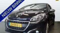 Blauw Gebruikt 2019 Peugeot 208 Signature Sky Hatchback | € 10.400 (Eerlijke prijs)