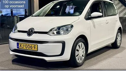 Wit Occasion 2016 VW up! move up! Hatchback | € 7.490 (Eerlijke prijs)