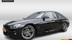Sedan Gebruikt 2016 BMW 330e Executive Sedan | € 22.444 (Eerlijke prijs)