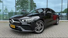 Zwart Gebruikt 2021 Mercedes CLA250e Premium Plus Sedan | € 32.990 (Goede deal)