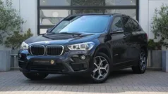 Zwart, metallic lak Gebruikt 2016 BMW X1 Sport Line SUV | € 21.845 (Eerlijke prijs)