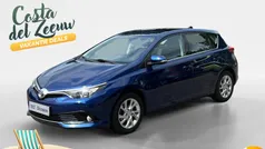 Blauw Gebruikt 2016 Toyota Auris Limited Hatchback | € 12.545 (Eerlijke prijs)