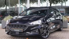 Zwart Gebruikt 2020 Ford Focus ST-Line Stationwagen | € 15.895 (Eerlijke prijs)